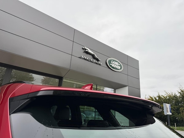 Used Jaguar F-Pace 2019 for sale - 76239384: Photo 32