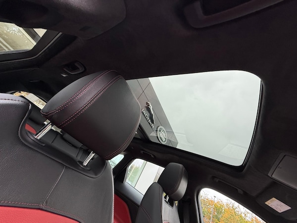 Used Jaguar F-Pace 2019 for sale - 76239384: Photo 35