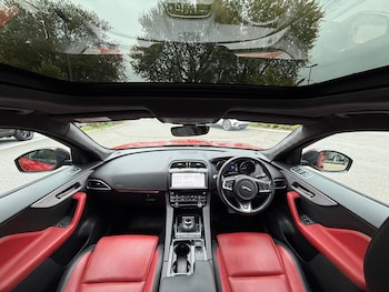 Used Jaguar F-Pace 2019 for sale - 76239384: Photo 3