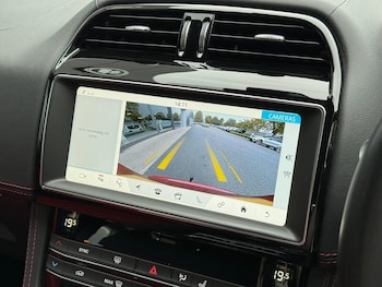 Used Jaguar F-Pace 2019 for sale - 76239384: Photo 4