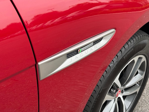 Used Jaguar F-Pace 2019 for sale - 76239384: Photo 54