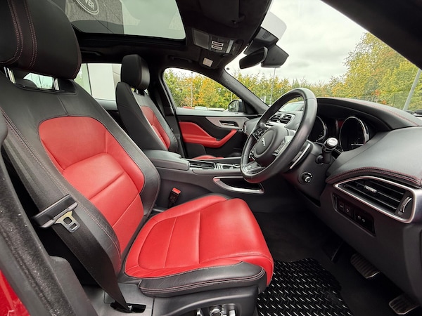 Used Jaguar F-Pace 2019 for sale - 76239384: Photo 9