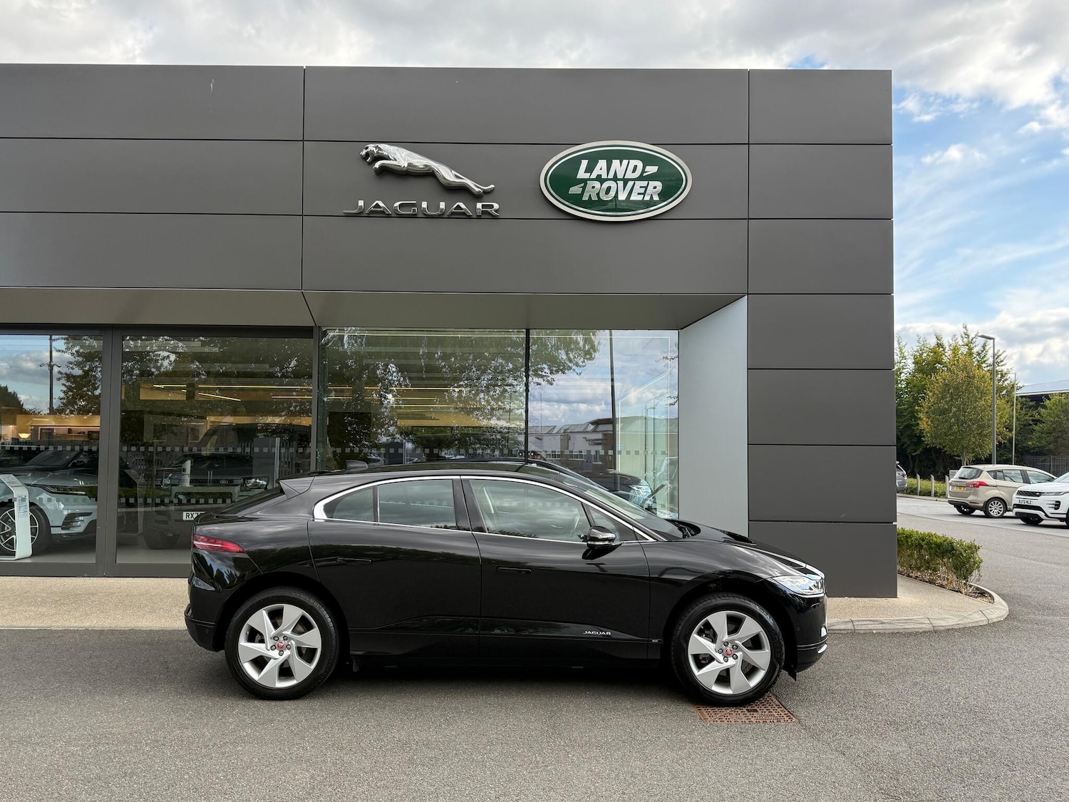 Used Jaguar I-Pace 2021 for sale - 76072804: Photo 2