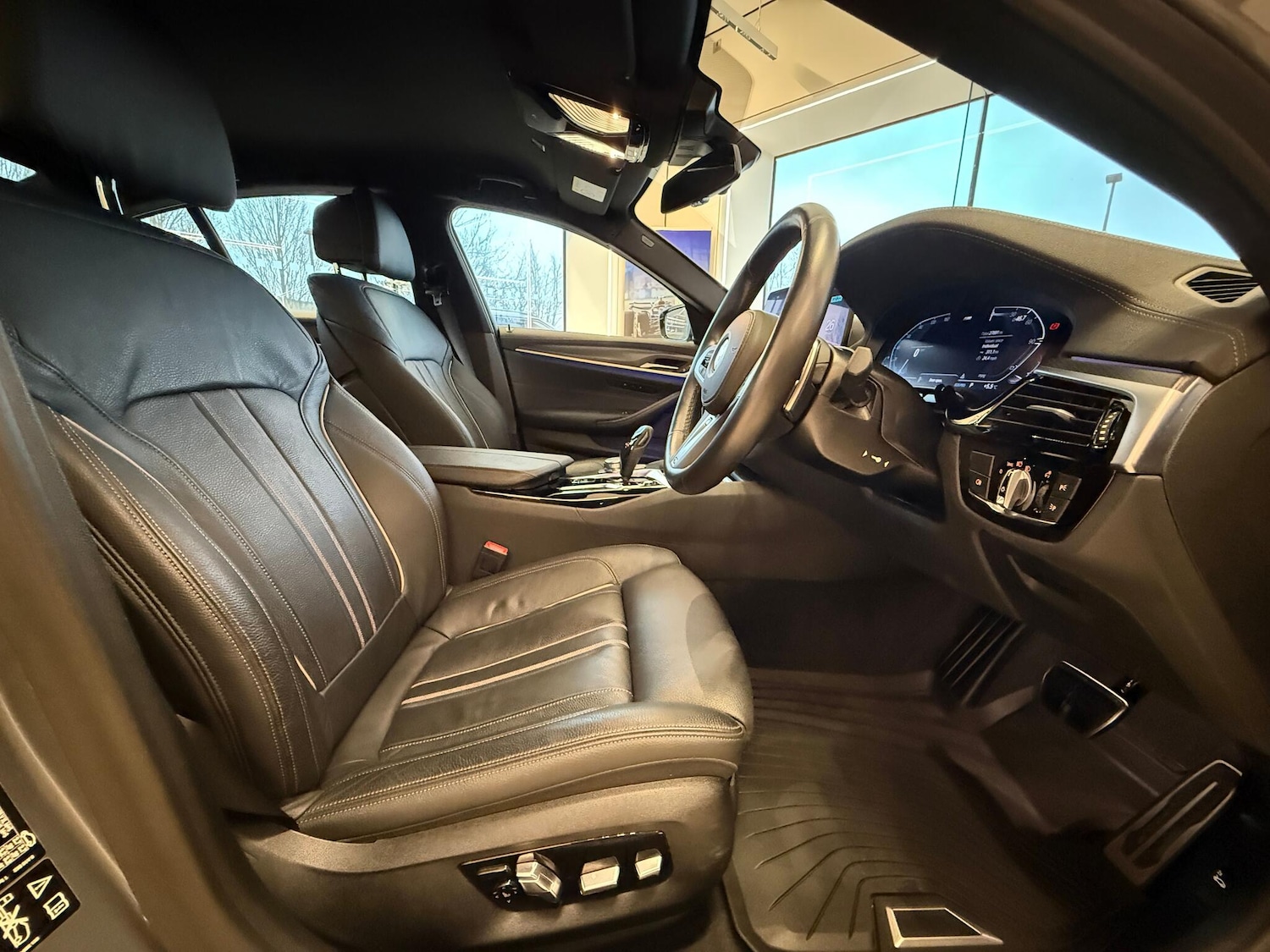 Used BMW 5 Series 2022 for sale - 77358331: Photo 9