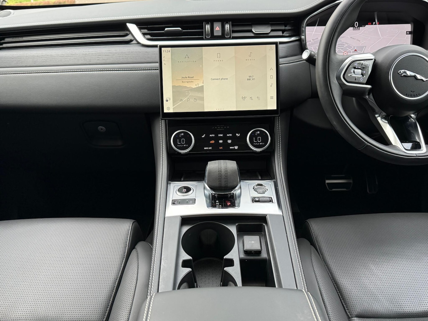Used Jaguar F-Pace 2024 for sale - 76158929: Photo 15