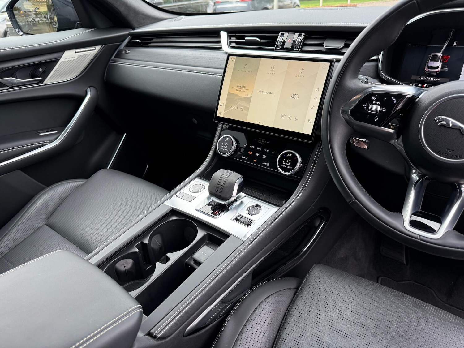 Used Jaguar F-Pace 2024 for sale - 76158929: Photo 20