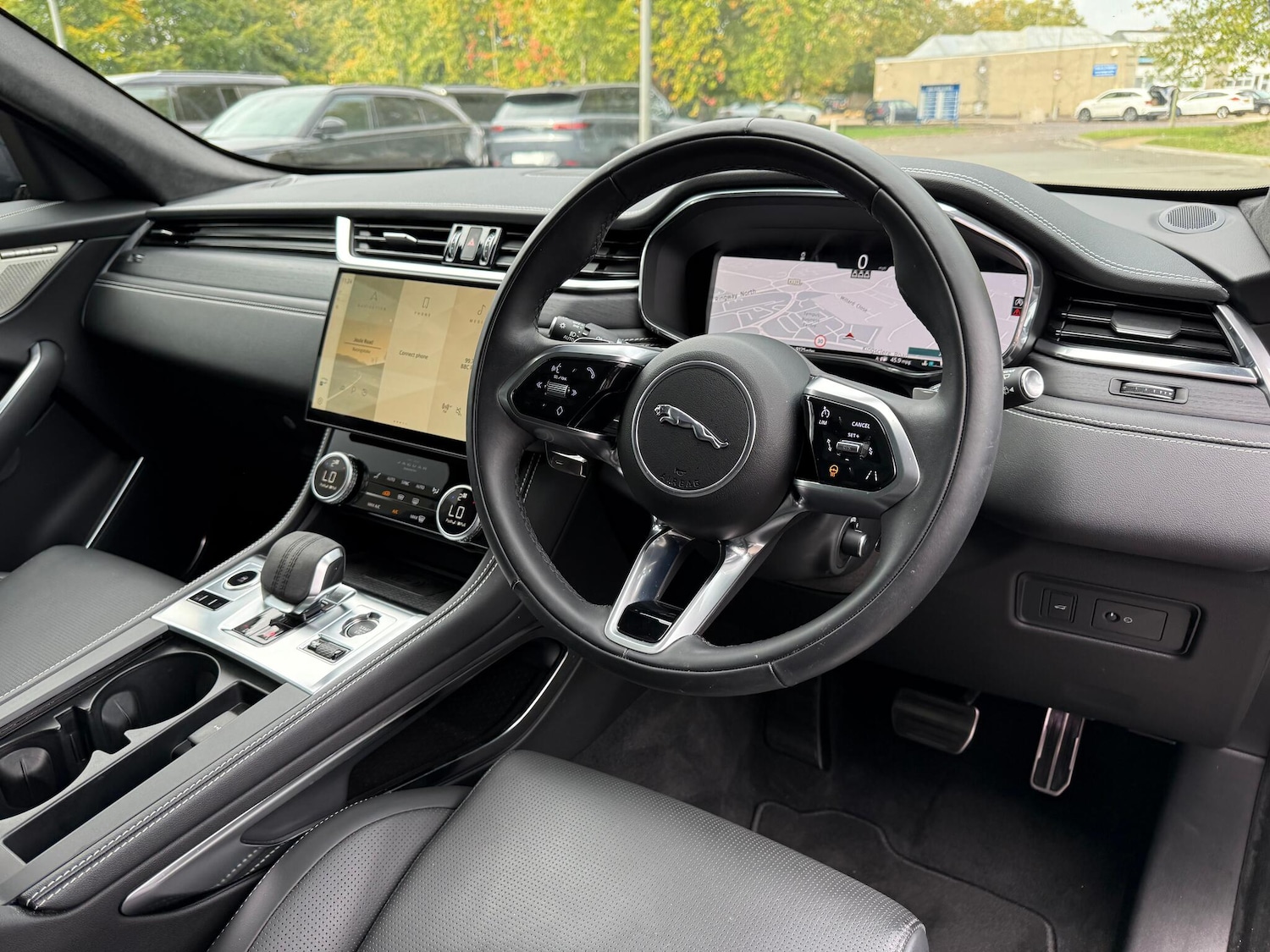 Used Jaguar F-Pace 2024 for sale - 76158929: Photo 31