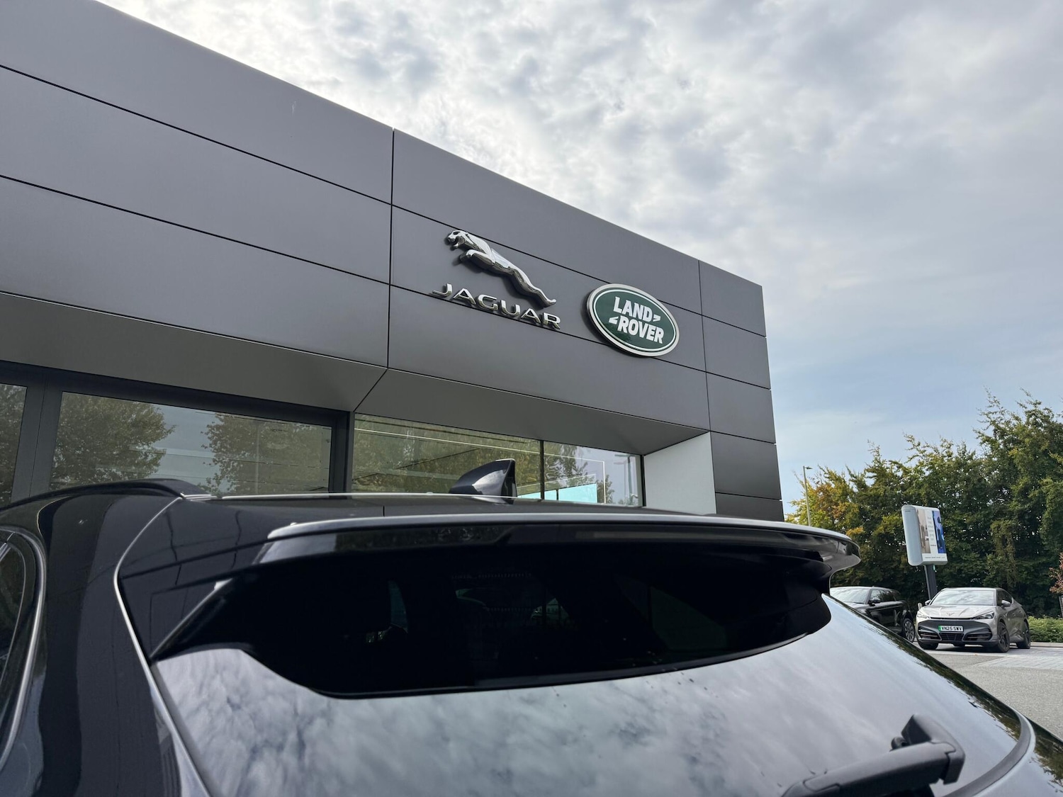 Used Jaguar F-Pace 2024 for sale - 76158929: Photo 32