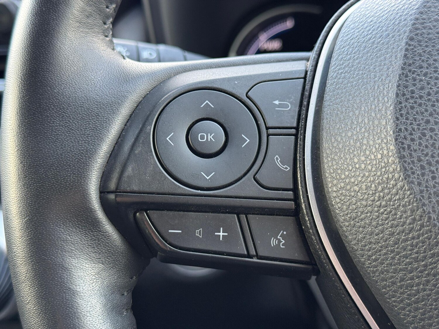 Used Toyota RAV4 2022 for sale - 77573852: Photo 23