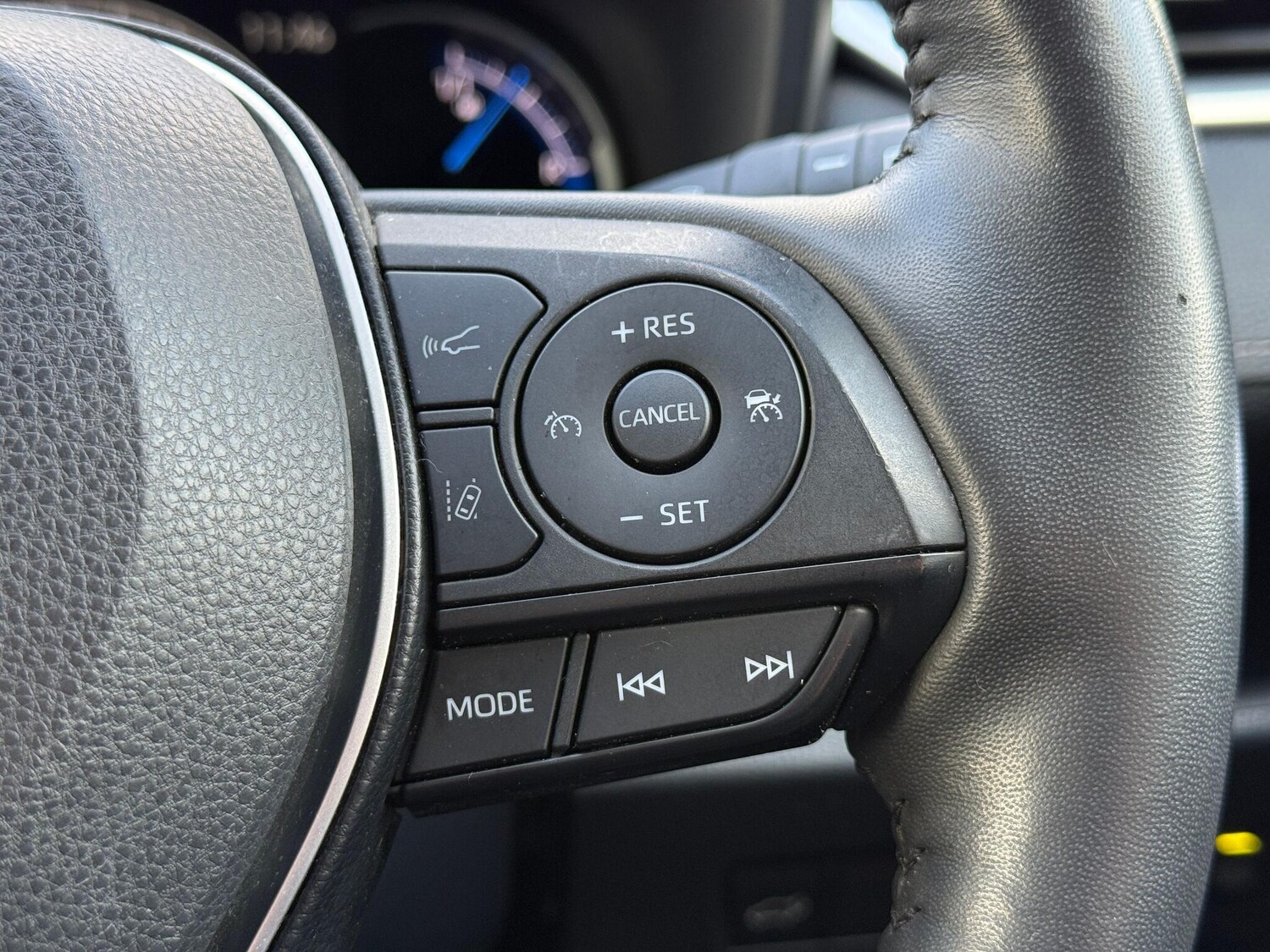 Used Toyota RAV4 2022 for sale - 77573852: Photo 25