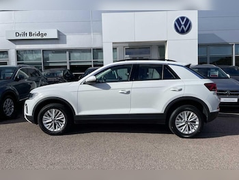 Used Volkswagen T-Roc 2022 for sale - 76121857: Photo 4