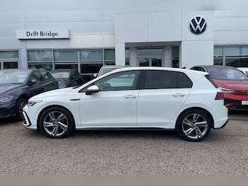 Used Volkswagen Golf 2024 for sale - 77625490: Photo