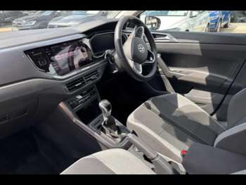 Used Volkswagen Polo 2024 for sale - 75311630: Photo