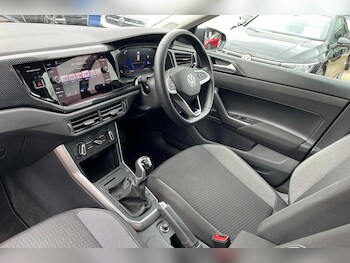 Used Volkswagen Polo 2024 for sale - 78087112: Photo