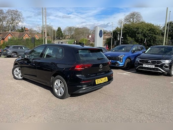 Used Volkswagen Golf 2024 for sale - 77824445: Photo