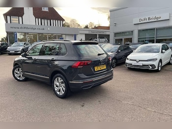 Used Volkswagen Tiguan 2023 for sale - 76457430: Photo