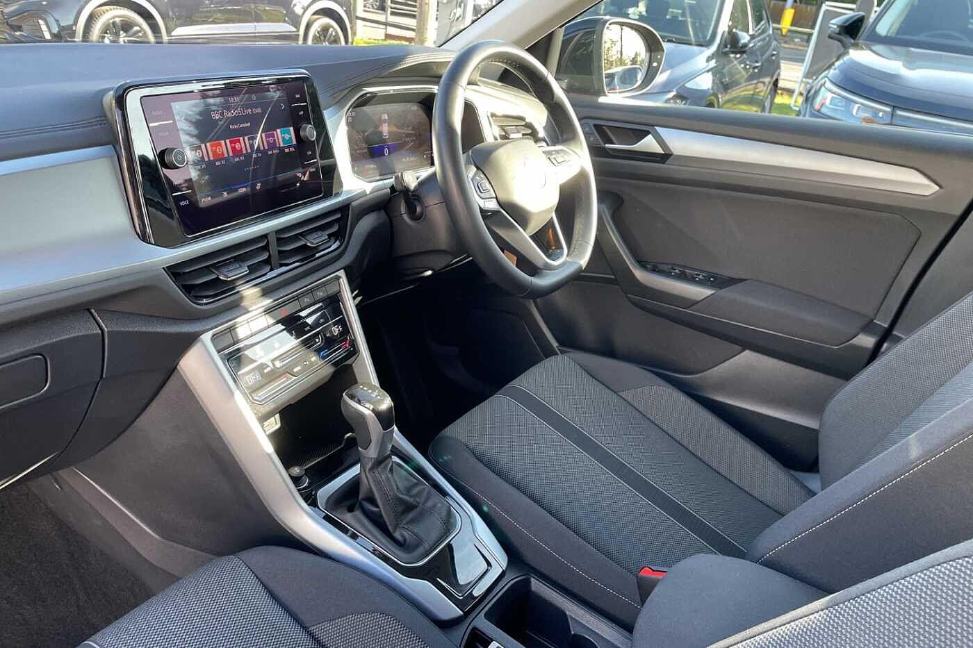 Used Volkswagen T-Roc 2022 for sale - 76059667: Photo 2