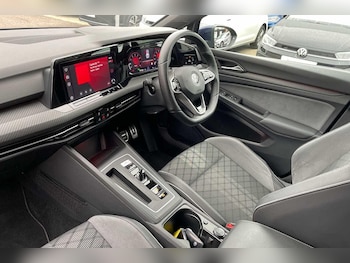 Used Volkswagen Golf 2022 for sale - 76226980: Photo 2