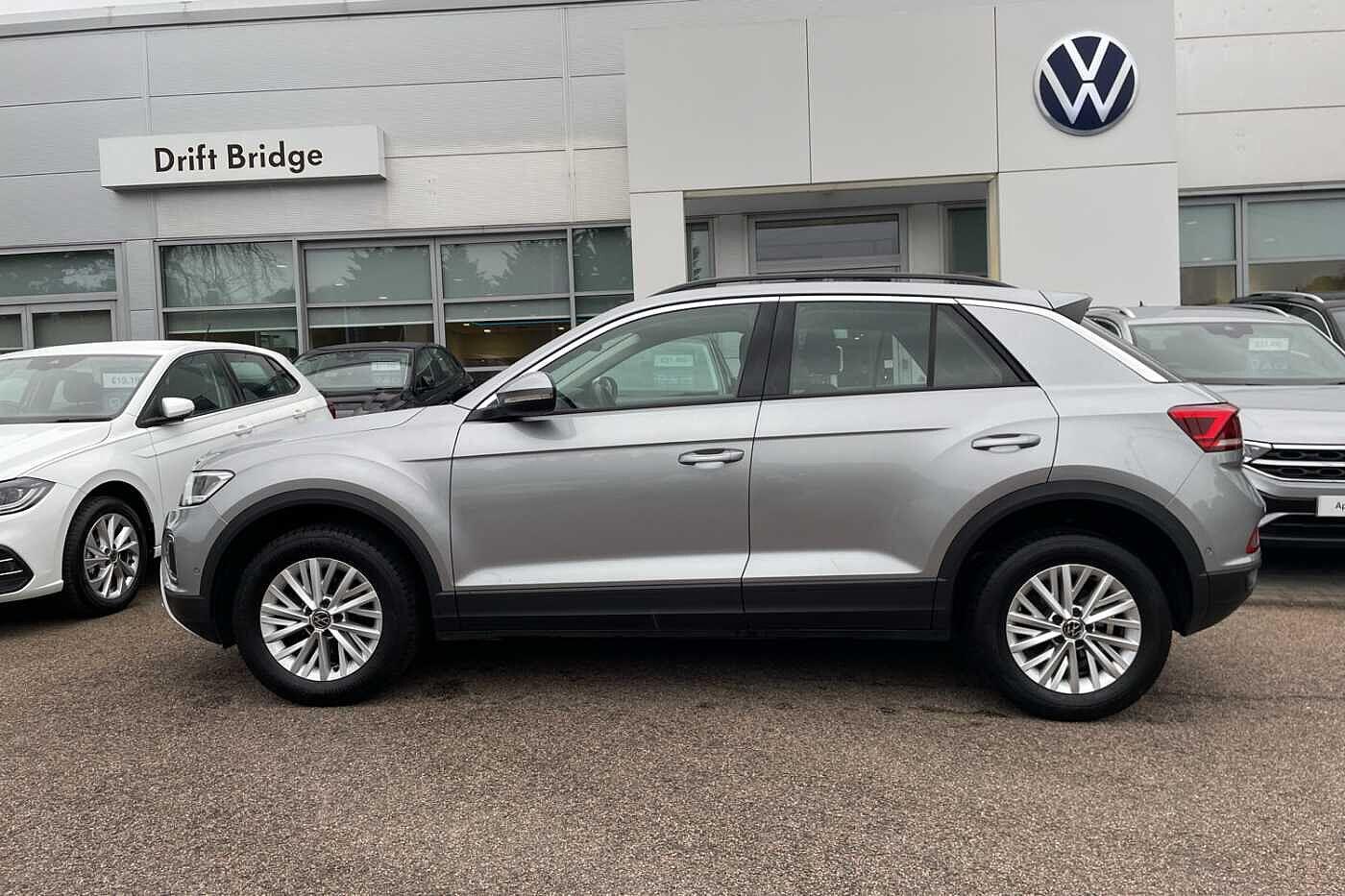 Used Volkswagen T-Roc 2024 for sale - 76388999: Photo 4