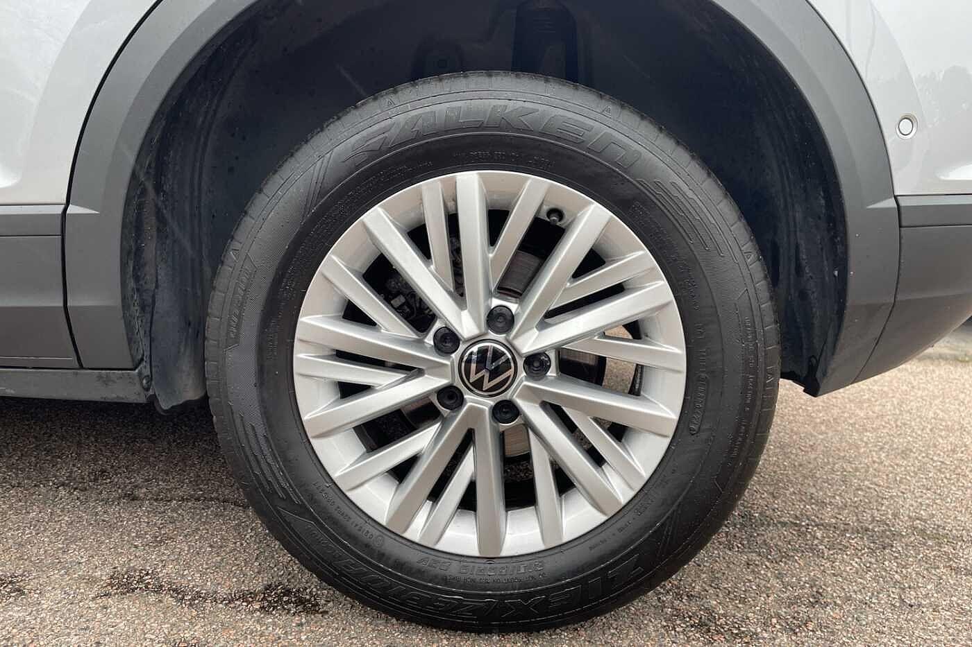 Used Volkswagen T-Roc 2024 for sale - 76388999: Photo 5