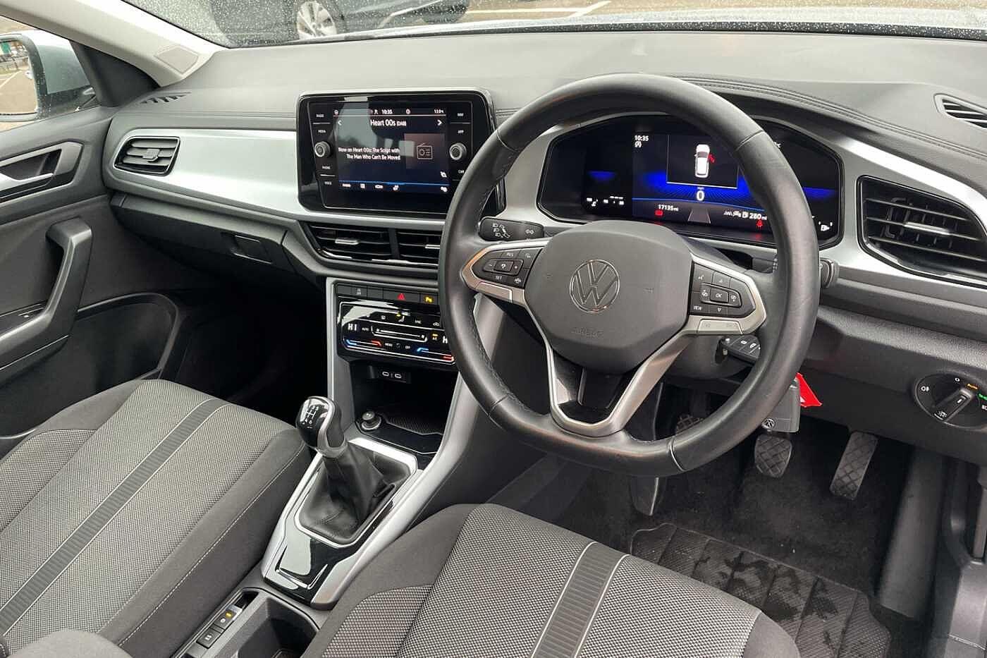 Used Volkswagen T-Roc 2024 for sale - 76388999: Photo 6