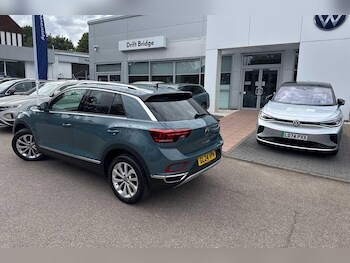 Used Volkswagen T-Roc 2024 for sale - 75635713: Photo