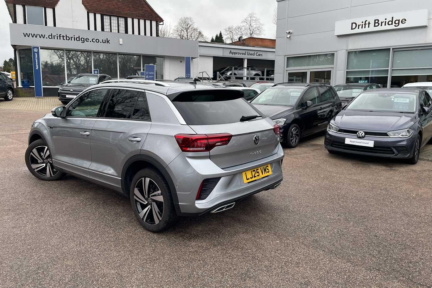 Used Volkswagen T-Roc 2025 for sale - 77166807: Photo 3