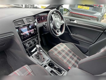 Used Volkswagen Golf 2018 for sale - 78572780: Photo