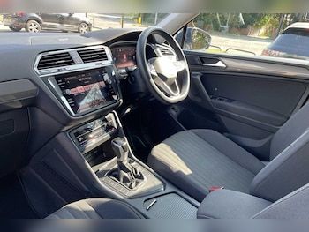 Used Volkswagen Tiguan Allspace 2023 for sale - 75492439: Photo