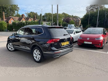 Used Volkswagen Tiguan Allspace 2022 for sale - 76020446: Photo 3