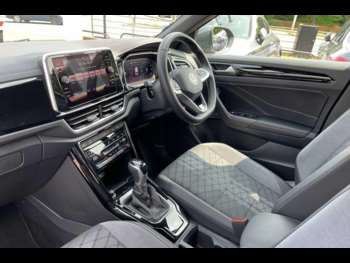 Used Volkswagen T-Roc 2024 for sale - 75311870: Photo