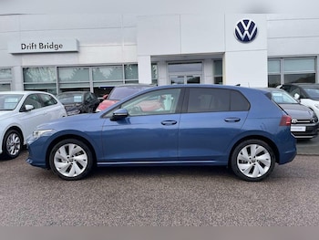 Used Volkswagen Golf 2025 for sale - 76855759: Photo