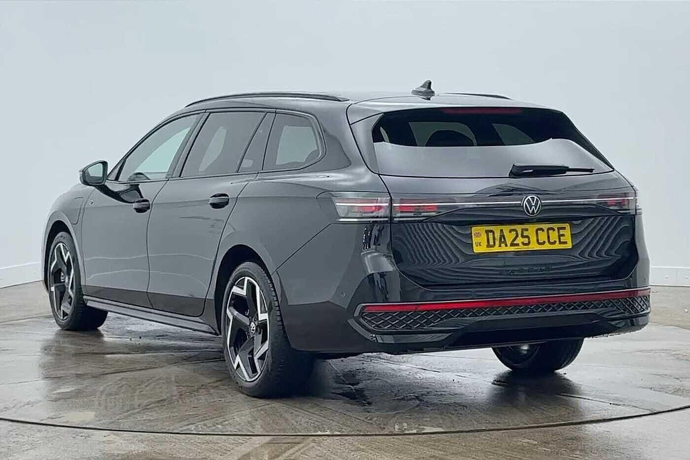 Used Volkswagen Passat 2025 for sale - 78115023: Photo 3