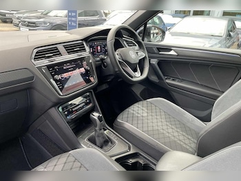 Used Volkswagen Tiguan 2024 for sale - 76423910: Photo