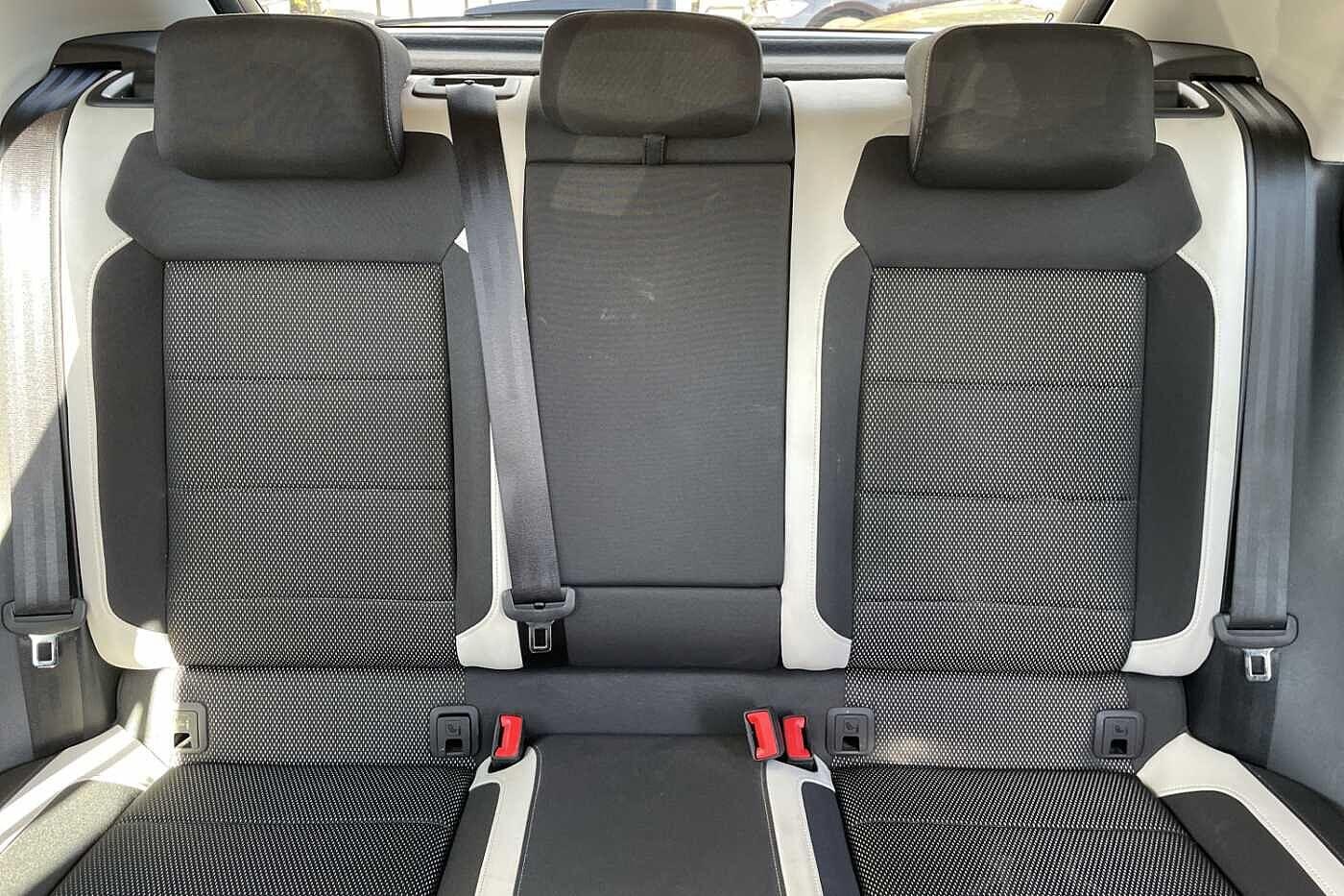 Used Volkswagen T-Roc 2021 for sale - 76060838: Photo 8