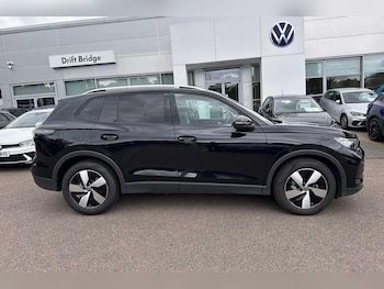 Used Volkswagen Tiguan 2024 for sale - 75310424: Photo