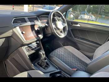 Used Volkswagen Tiguan 2024 for sale - 75310379: Photo