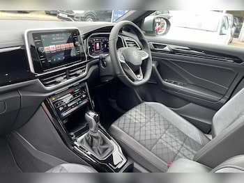 Used Volkswagen T-Roc 2025 for sale - 78689550: Photo