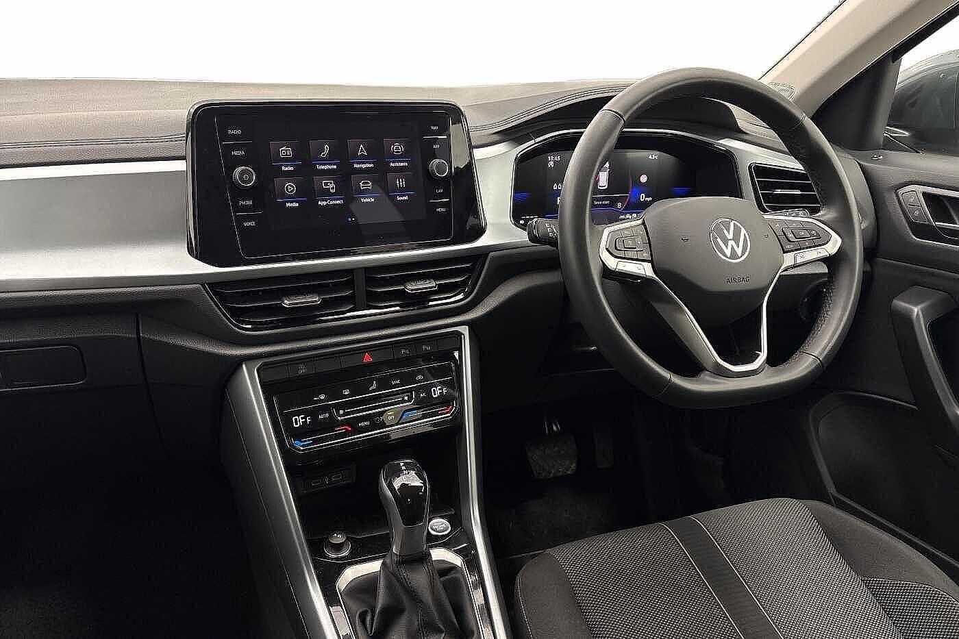 Used Volkswagen T-Roc 2025 for sale - 77977753: Photo 2