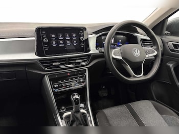 Used Volkswagen T-Roc 2025 for sale - 77977753: Photo