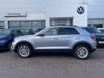 Used Volkswagen T-Roc 2025 for sale - 77331936: Photo
