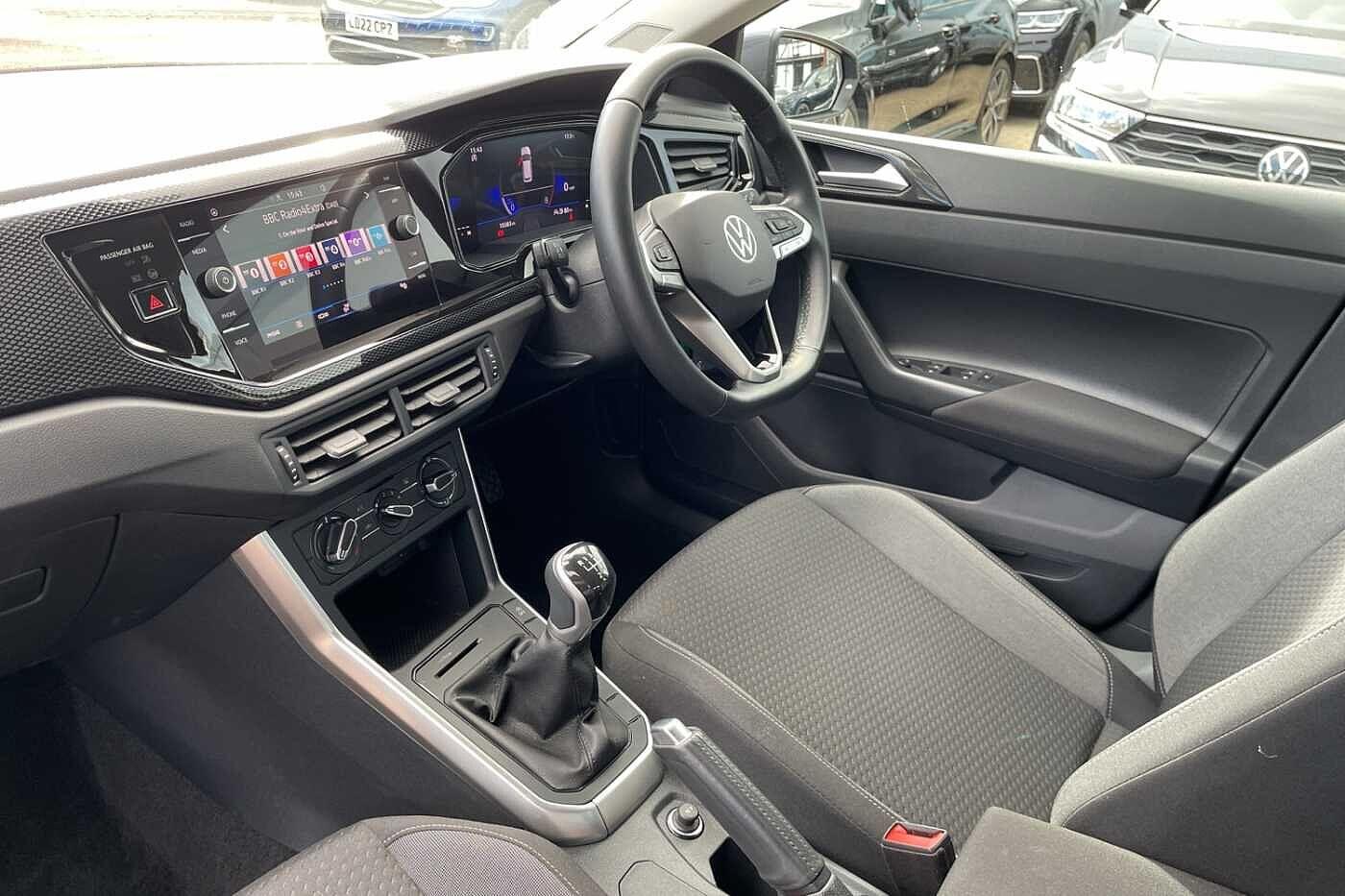 Used Volkswagen Polo 2024 for sale - 77574582: Photo 2