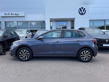 Used Volkswagen Polo 2024 for sale - 77574582: Photo