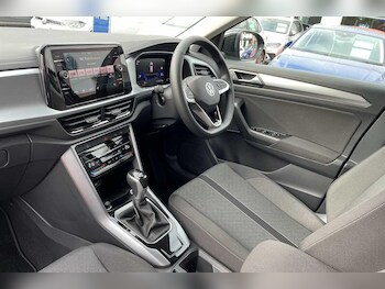 Used Volkswagen T-Roc 2025 for sale - 77823997: Photo