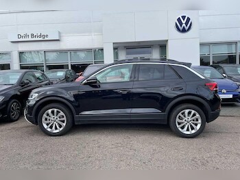 Used Volkswagen T-Roc 2025 for sale - 77823997: Photo