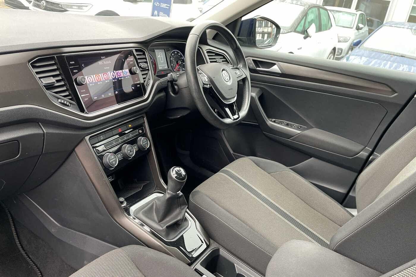 Used Volkswagen T-Roc 2019 for sale - 76759513: Photo 2