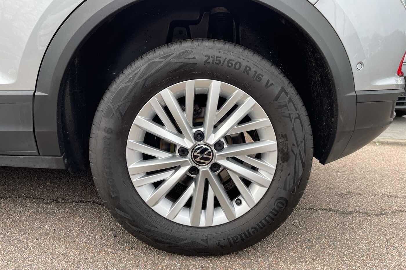 Used Volkswagen T-Roc 2023 for sale - 76991439: Photo 5