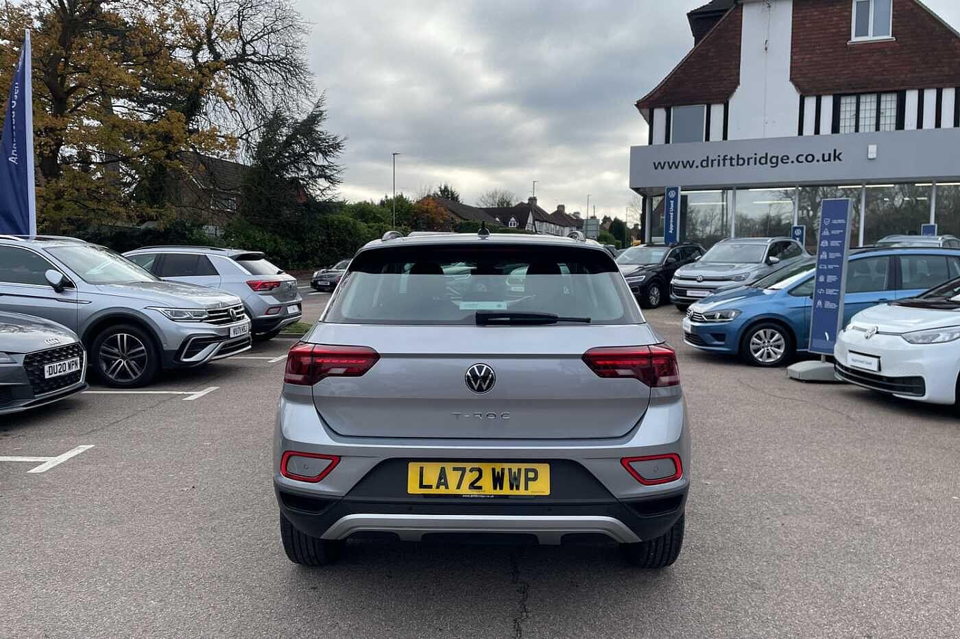 Used Volkswagen T-Roc 2023 for sale - 76991439: Photo 9