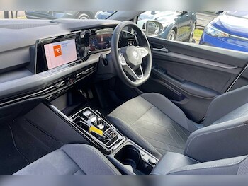 Used Volkswagen Golf 2023 for sale - 78492221: Photo