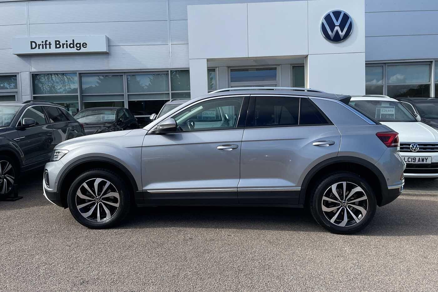 Used Volkswagen T-Roc 2023 for sale - 76012467: Photo 4